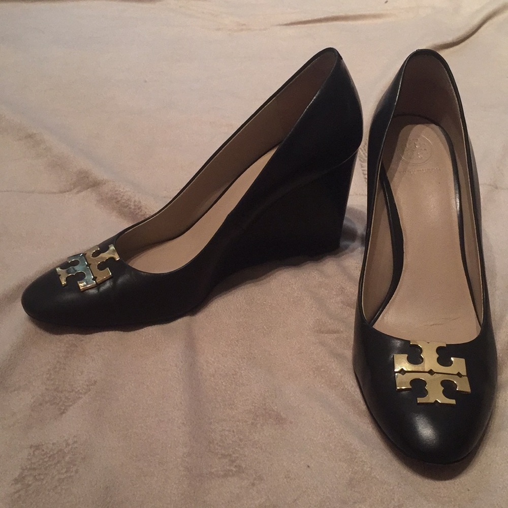 USED Tory Burch Raleigh Wedge